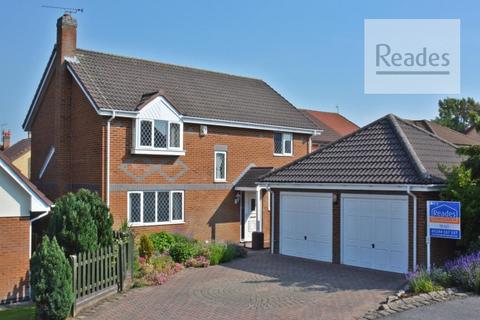 4 bedroom detached house to rent, Willow Crescent, Hawarden CH5 3