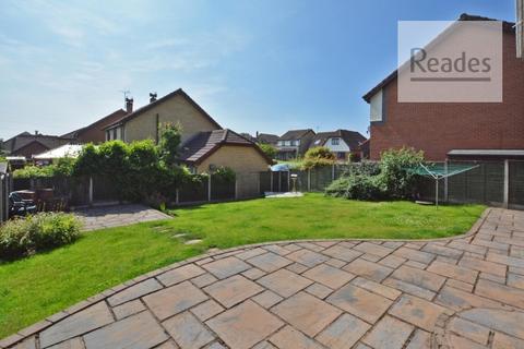 4 bedroom detached house to rent, Willow Crescent, Hawarden CH5 3