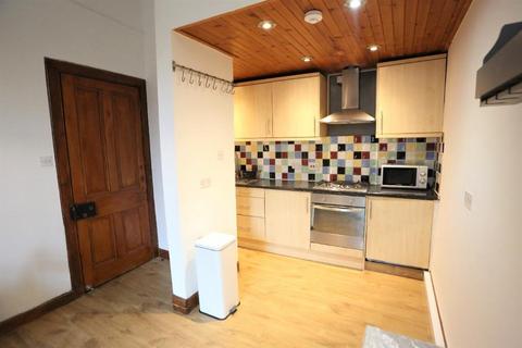 2 bedroom flat to rent, Glen Street, Tollcross, Edinburgh, EH3