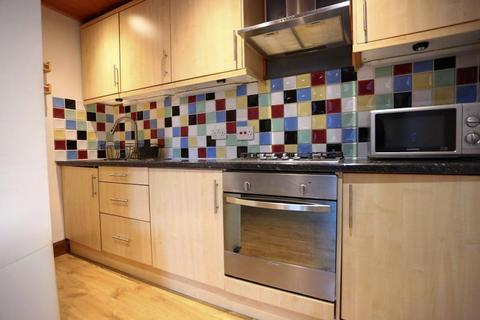 2 bedroom flat to rent, Glen Street, Tollcross, Edinburgh, EH3