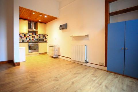 2 bedroom flat to rent, Glen Street, Tollcross, Edinburgh, EH3