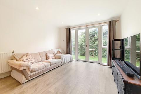 Flat 19, Dane House Exeter Place, London, SE26 6AE
