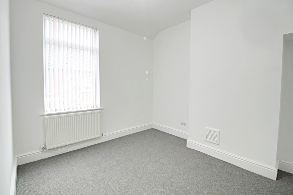 Bedroom 2 (Double)