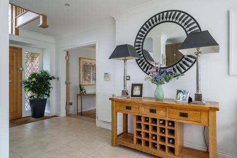 Venelles Hawks Hill Close, Fetcham, Leatherhead, KT22 9DL