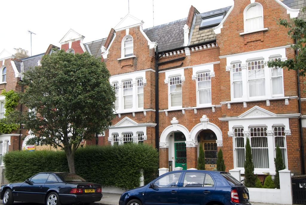 Addison Gardens, Brook Green, London... 5 bed terraced house £5,417
