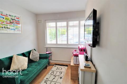 140 Charterhouse Road, Orpington, BR6 9EU