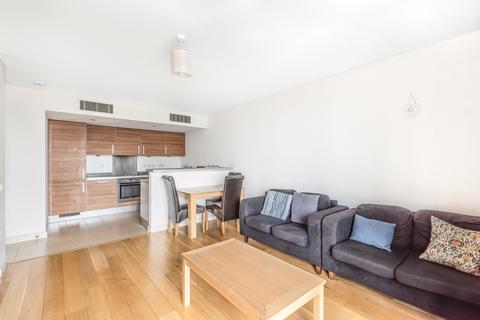 1 bedroom flat to rent - Lombard Road London SW11