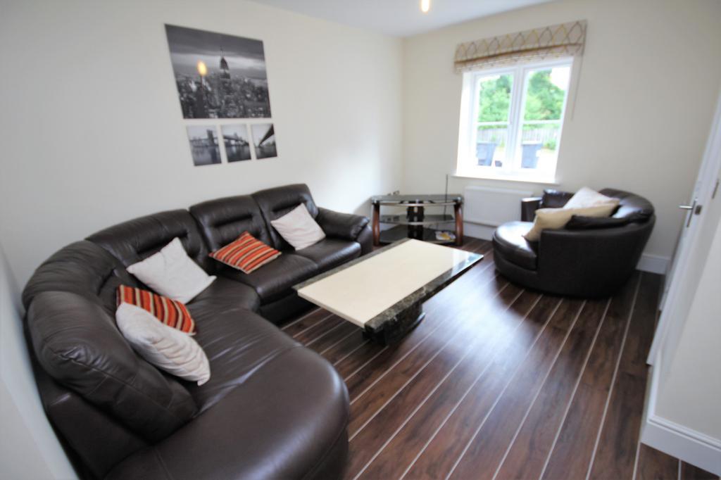 Barley Road, Birmingham, B16 3 bed semidetached house £1,100 pcm (£