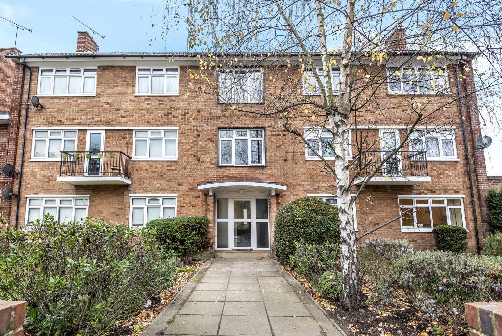 Maidenhead, Berkshire, SL6 1 bed apartment £900 pcm (£208 pw)