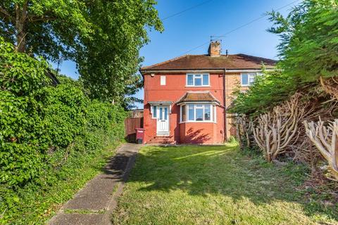 38 Staverton Road, Reading, RG2 7LG