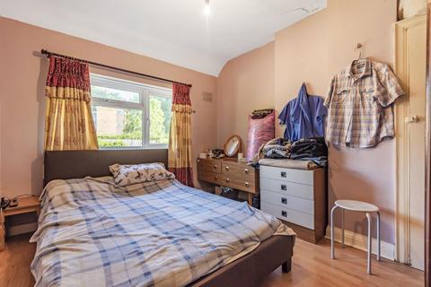38 Staverton Road, Reading, RG2 7LG