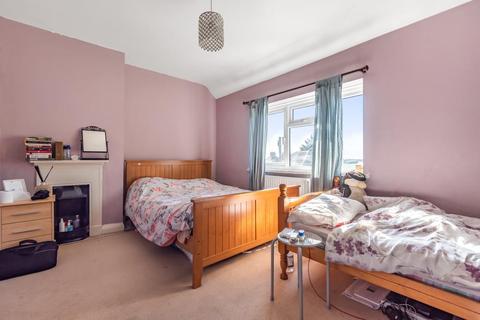 38 Staverton Road, Reading, RG2 7LG
