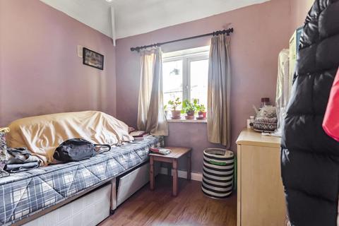 38 Staverton Road, Reading, RG2 7LG