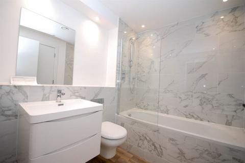 2 bedroom apartment to rent, 1103 Regents Plaza, Gosforth