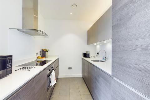 1 bedroom apartment for sale - Ash House, Fairfield Avenue, Staines-upon-Thames, Middlesex, TW18