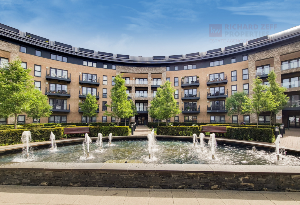 Royal Court, Stanmore Place HA7 3 bed apartment £750,000