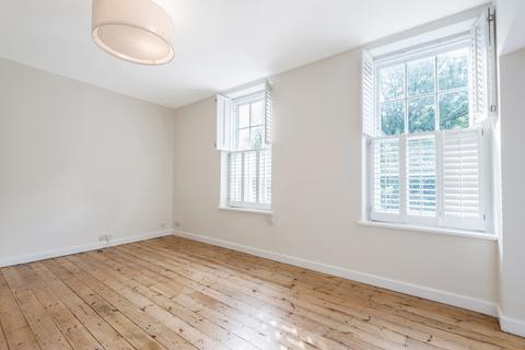 1 bedroom flat to rent - Vicarage Crescent London SW11