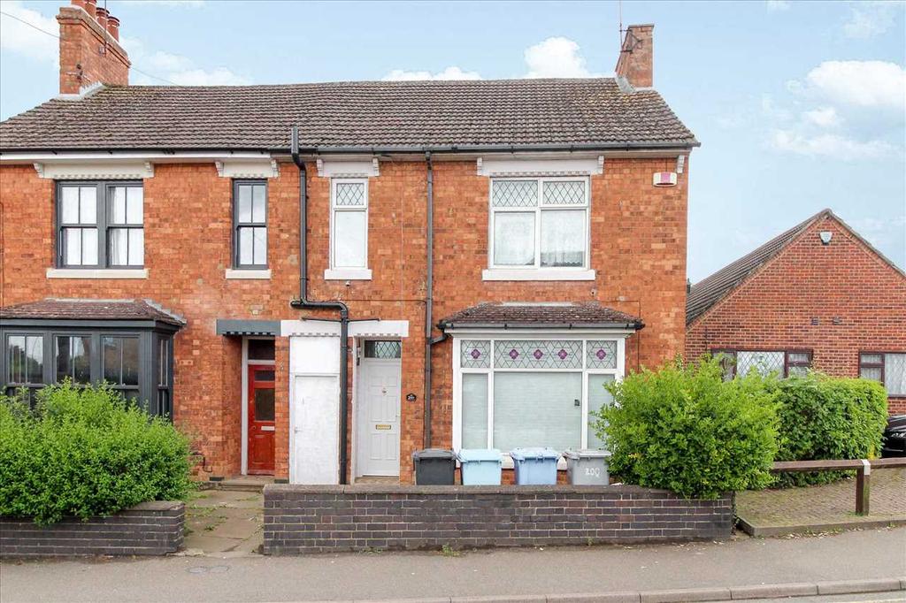 Bath Road, Kettering 3 bed semidetached house £260,000