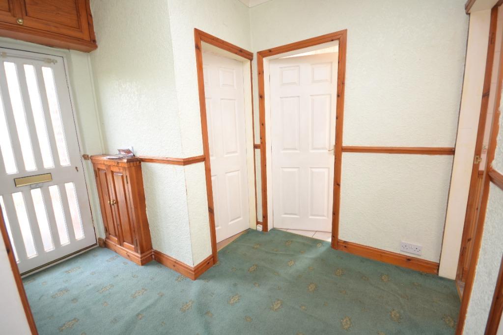 St Andrews Drive, Wigan, WN6 2 bed bungalow £190,000