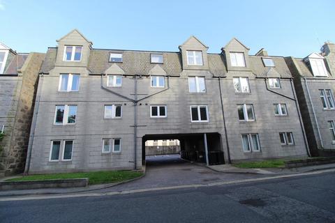 2 bedroom flat to rent, Claremont Street, First Floor , AB10