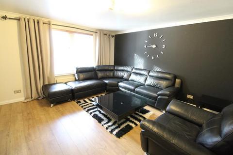 2 bedroom flat to rent, Claremont Street, First Floor , AB10