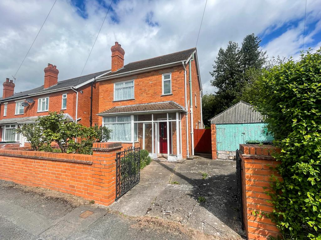 Westfields, Hereford 3 bed detached house for sale £275,000