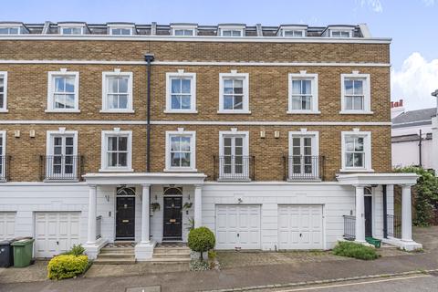 20 Eliot Place, London, SE3 0QL