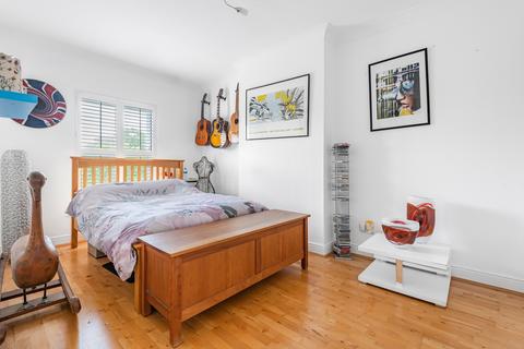 20 Eliot Place, London, SE3 0QL