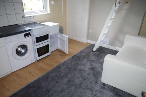 1 bedroom flat to rent, Bury Road Bolton