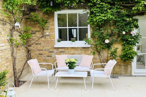 13 Airedale Road, London, SW12 8SQ