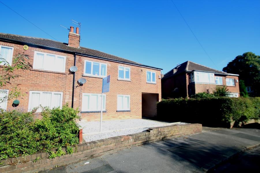 TOWERS WAY, MEANWOOD, LEEDS, LS6 4PJ 4 bed semidetached house £1,150