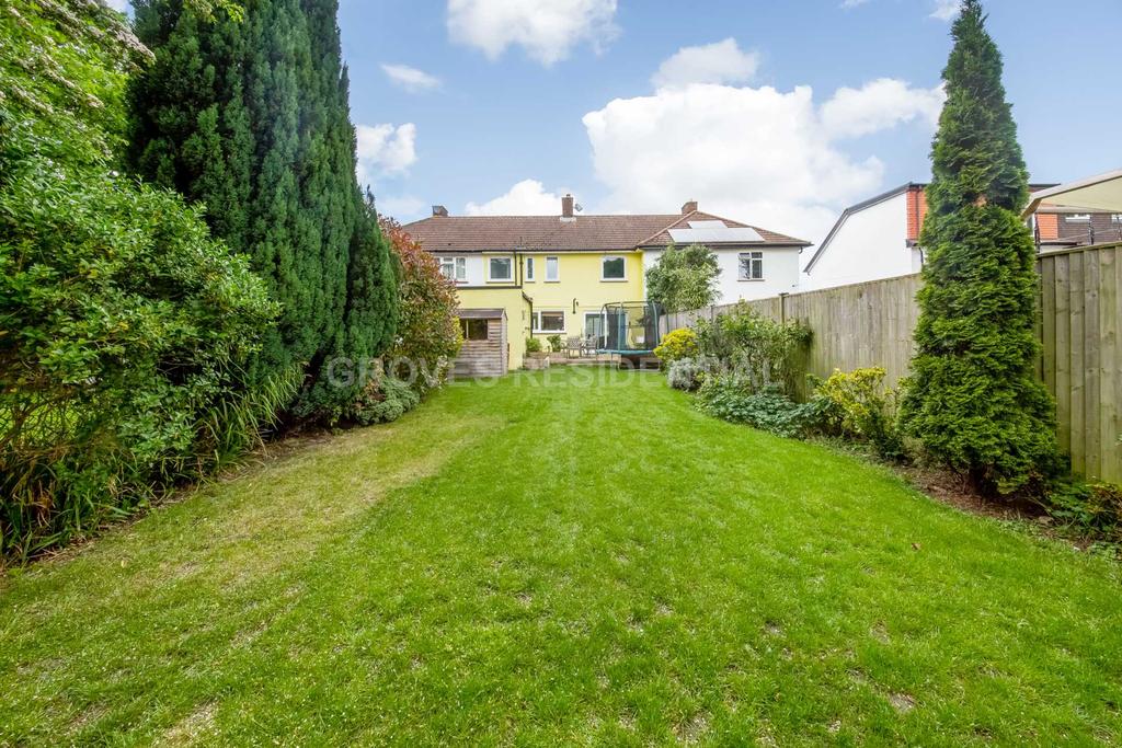 Barton Green, New Malden 3 bed terraced house £675,000