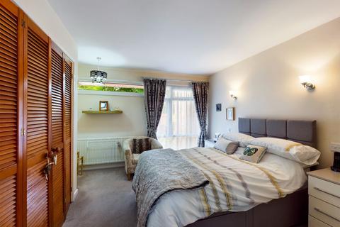 68 Hollywoods, Croydon, CR0 9JJ