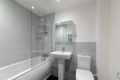 2 bedroom apartment to rent, Garland Court, 1 Premiere Place, London, E14