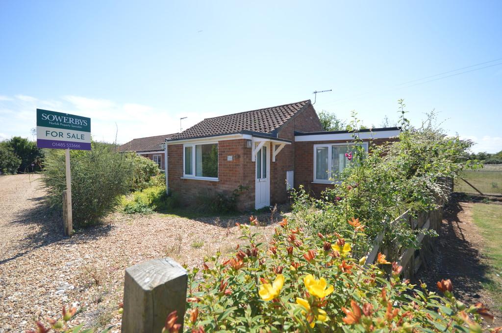 3 bed detached bungalow for sale £162,000