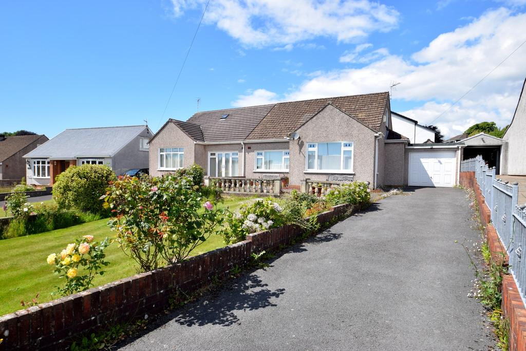 The Dell, Laleston, Bridgend, Bridgend County Borough, CF32 0HR 3 bed