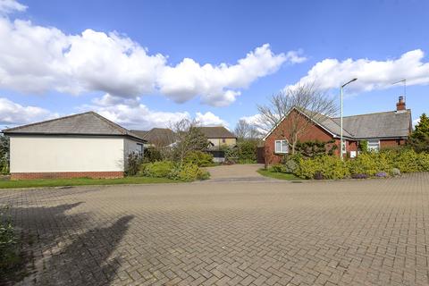 2 bedroom detached bungalow for sale - The Paddocks, Badwell Ash