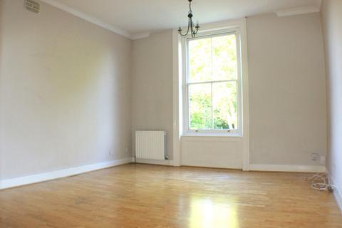 3 bedroom flat to rent, Kidbrooke Park Road, Blackheath