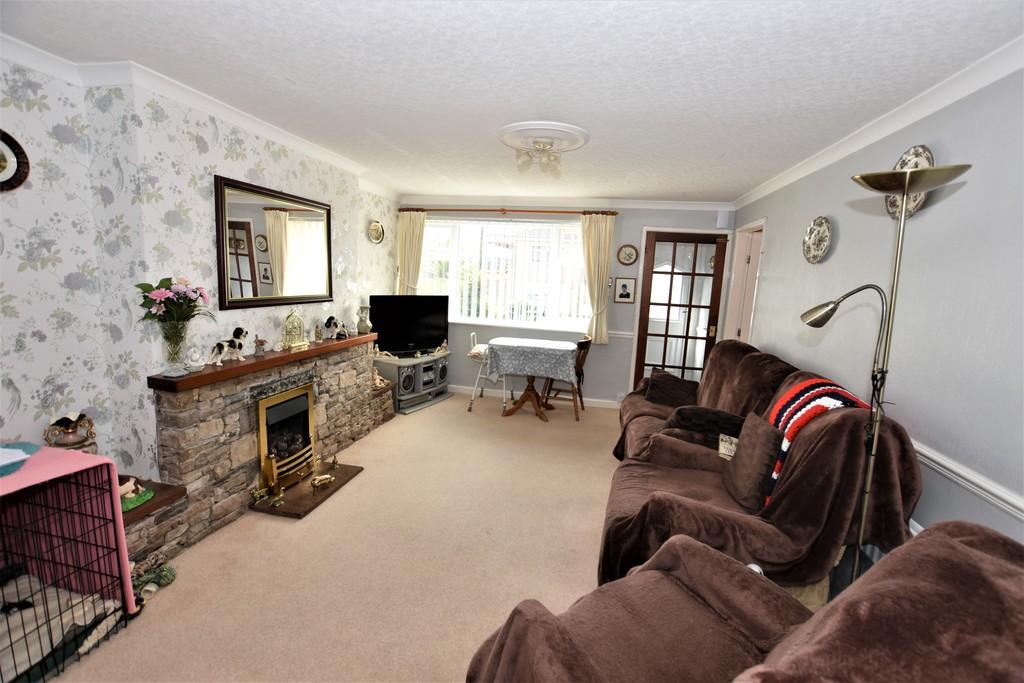 Birchwood Drive, Ulverston, Cumbria 3 bed semidetached house £250,000
