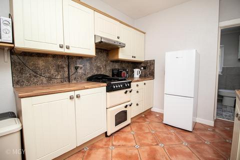51 Broadway, Cardiff, CF24 1QE