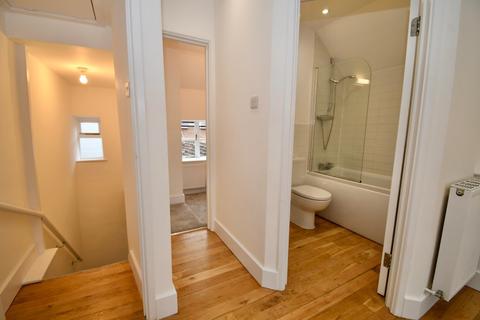 3a Bridge Street, Godalming, GU7 1HY
