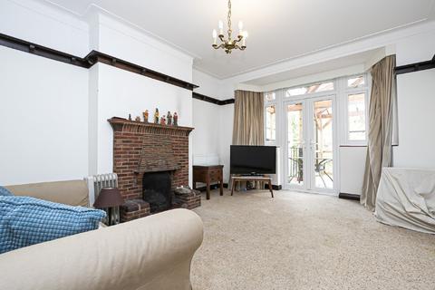 5 bedroom semi-detached house for sale - Forest Way, Woodford Green