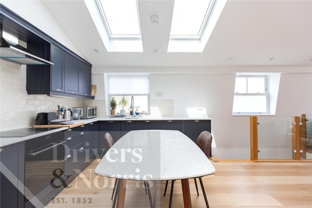 Old Garage Studios, Kiver Road, Upper Holloway, London, N19 1 bed mews