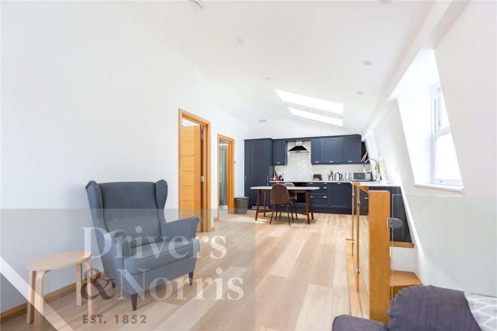 Old Garage Studios, Kiver Road, Upper Holloway, London, N19 1 bed mews