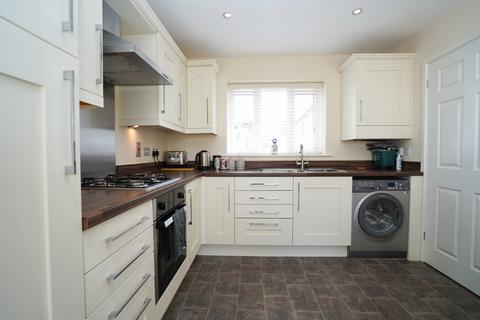 25 Taylor Crescent, Westward Ho, Bideford, EX39 3FA