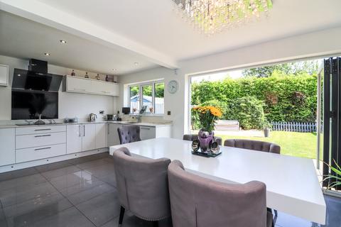 5 bedroom detached house for sale - Chatsworth, Tamworth