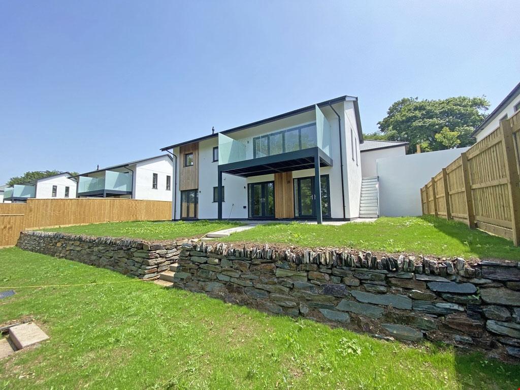 Old Falmouth Road, Truro, Cornwall 3 bed detached house £600,000