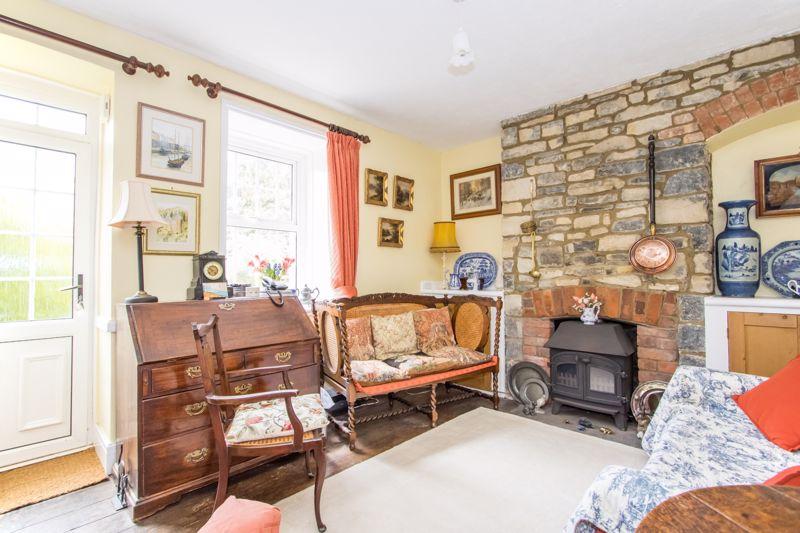 Tower Hill Avenue, Penarth 2 bed terraced house £450,000