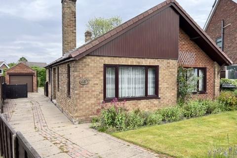 15 Cotswold Drive, Waltham, Grimsby, DN37 0EA