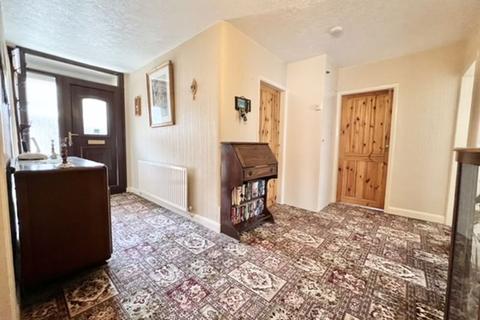 15 Cotswold Drive, Waltham, Grimsby, DN37 0EA